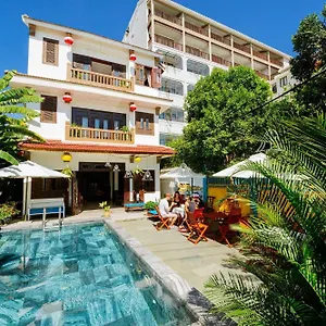 B'lan Riverside *** הוי אן